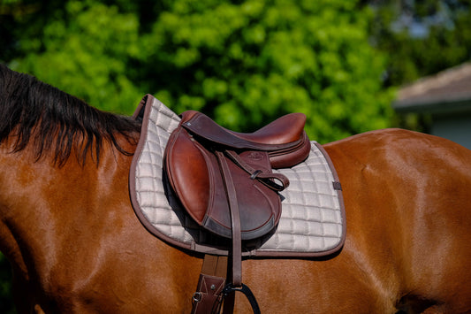 Tapis de selle EQUITHÈME - Chic
