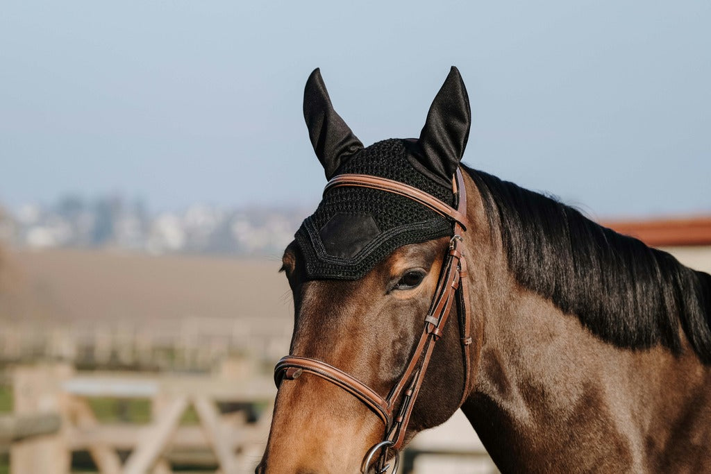 BONNET CHASSE-MOUCHES EQUITHÈME "BADGE"